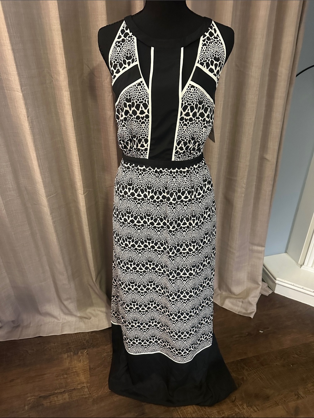 Black and White Sleeveless Maxi Dress with Patterned Skirt